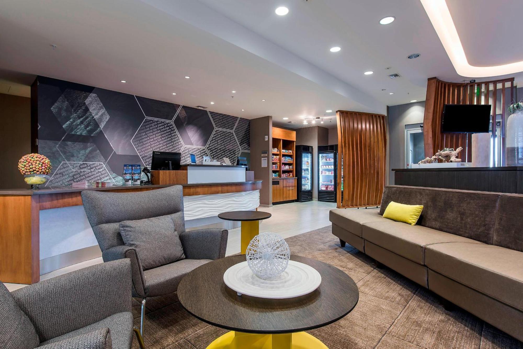 Springhill Suites By Marriott Gallup Exterior photo